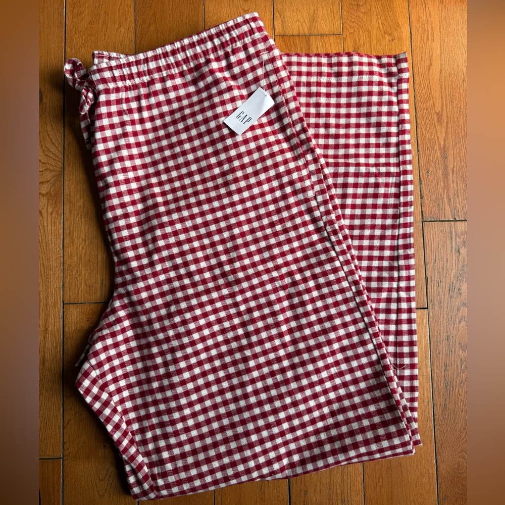 GAP Red and White gingham family pajama pants Christmas